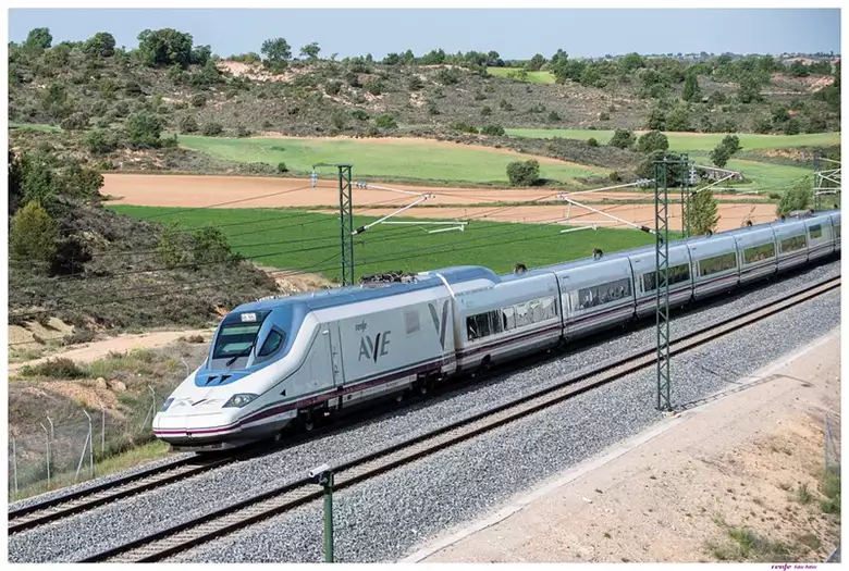 Renfe extends contract with CAF for additional Media Distancia electric ...